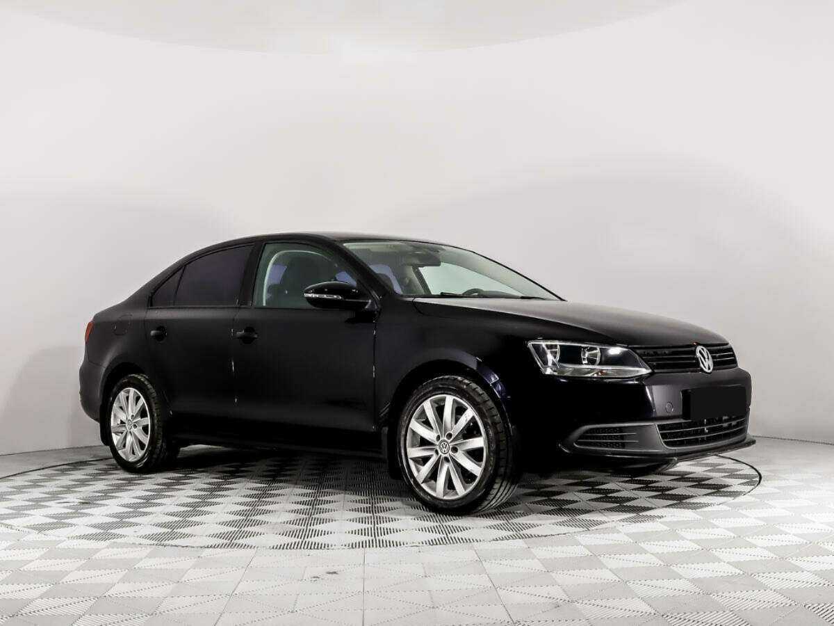Купить Volkswagen Jetta с пробегом. Фото: #2