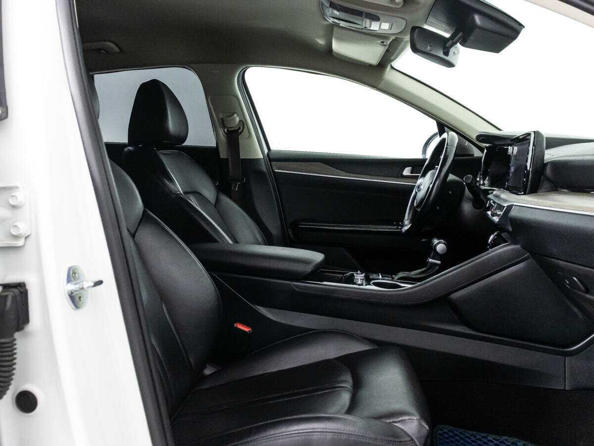 Купить Kia K5 с пробегом. Фото: #21