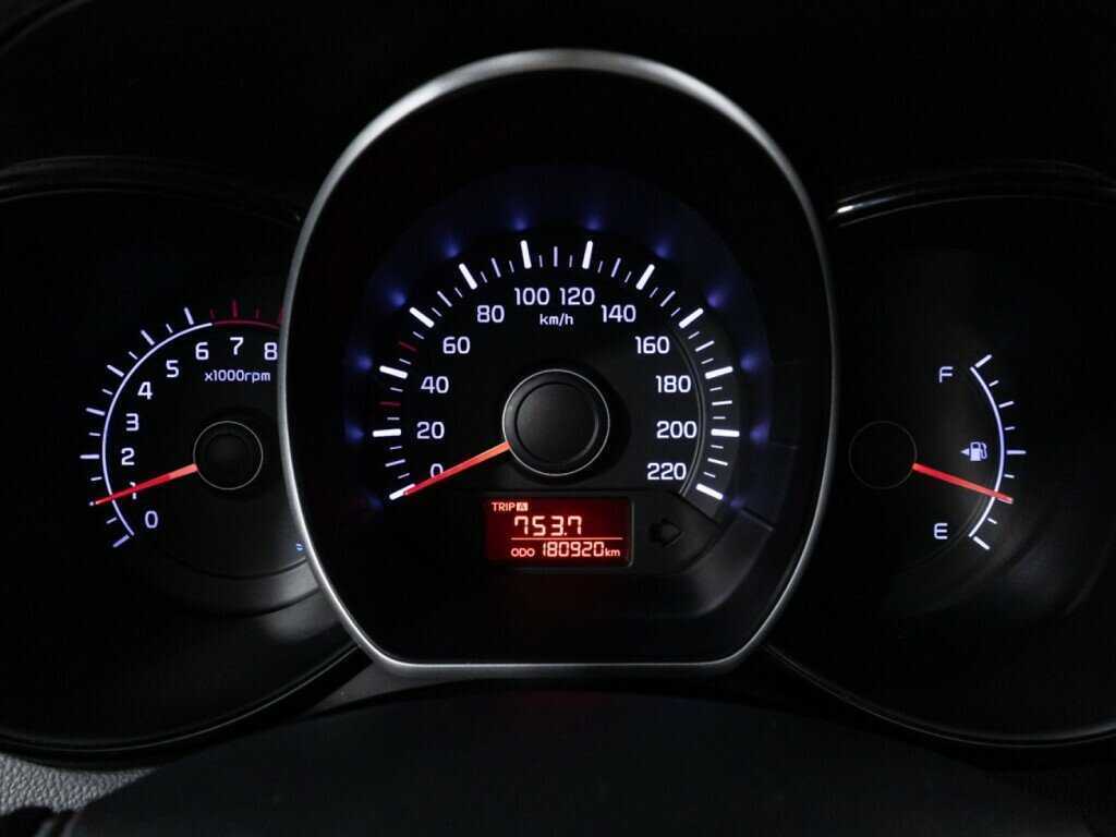 Купить Kia Rio с пробегом. Фото: #11