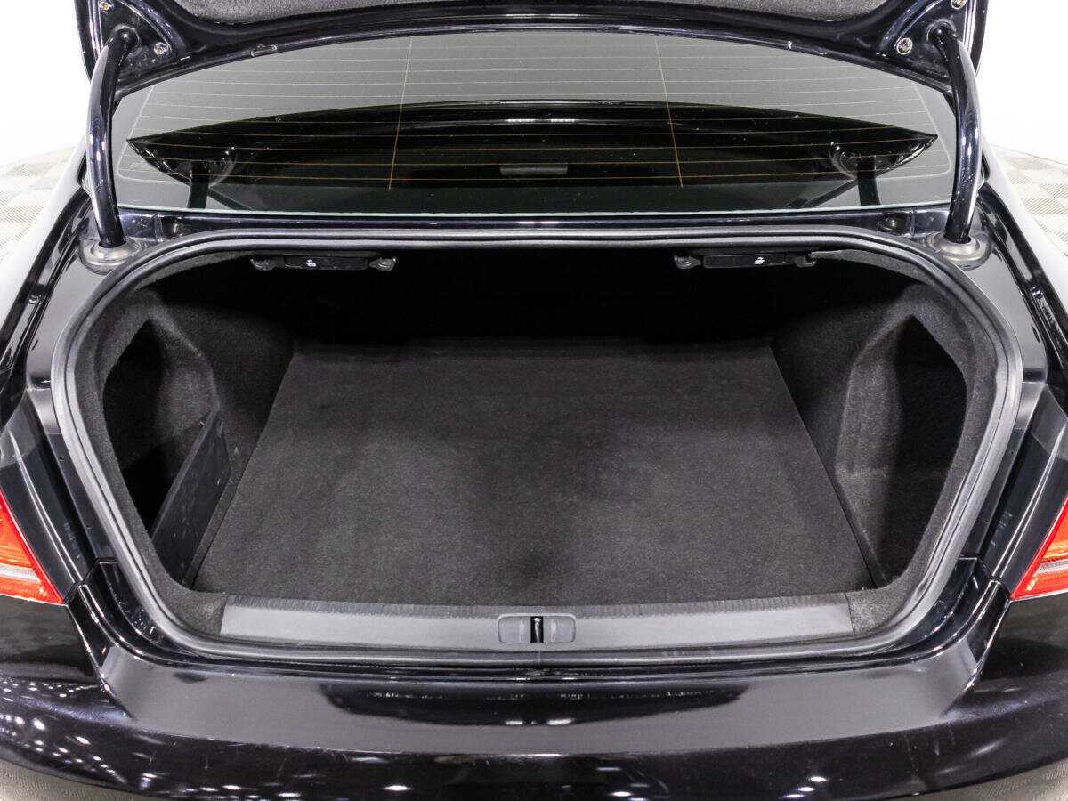 Купить Volkswagen Passat с пробегом. Фото: #14