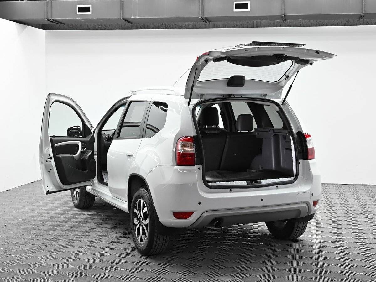 Купить Nissan Terrano с пробегом. Фото: #4