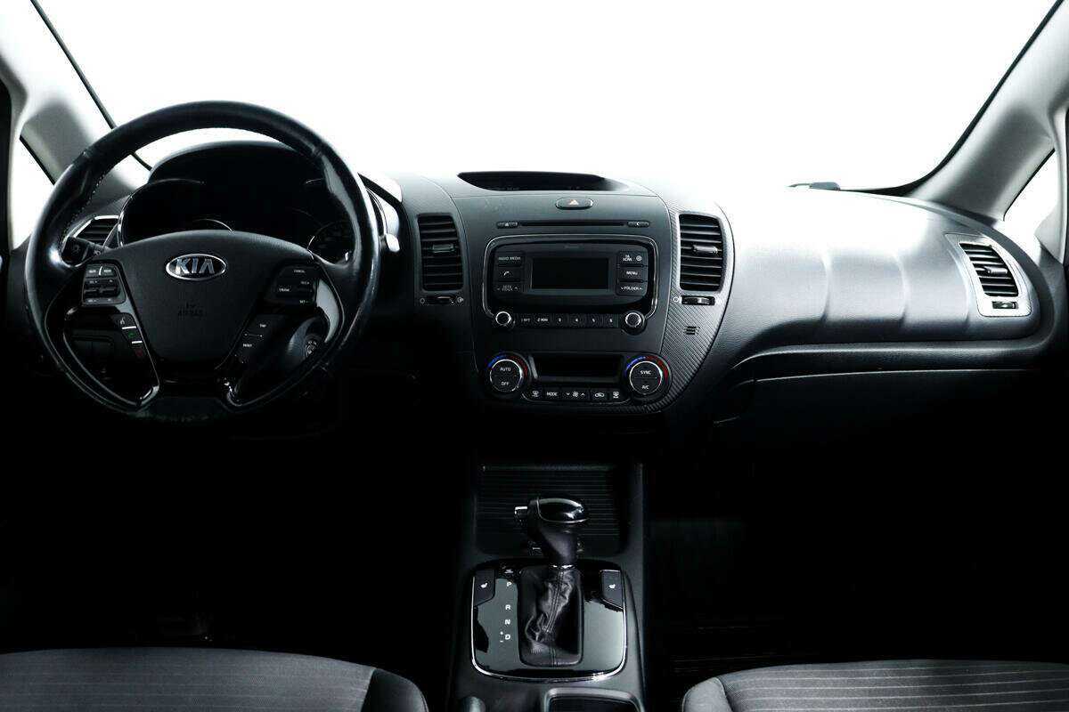 Купить Kia Cerato с пробегом. Фото: #9
