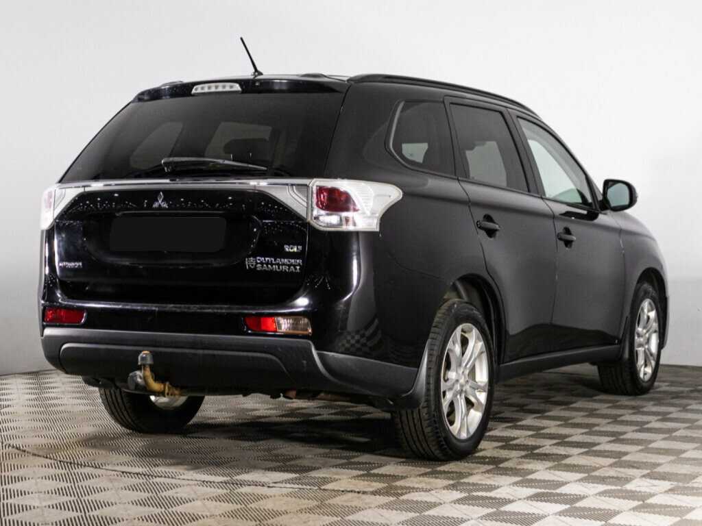 Купить Mitsubishi Outlander с пробегом. Фото: #4