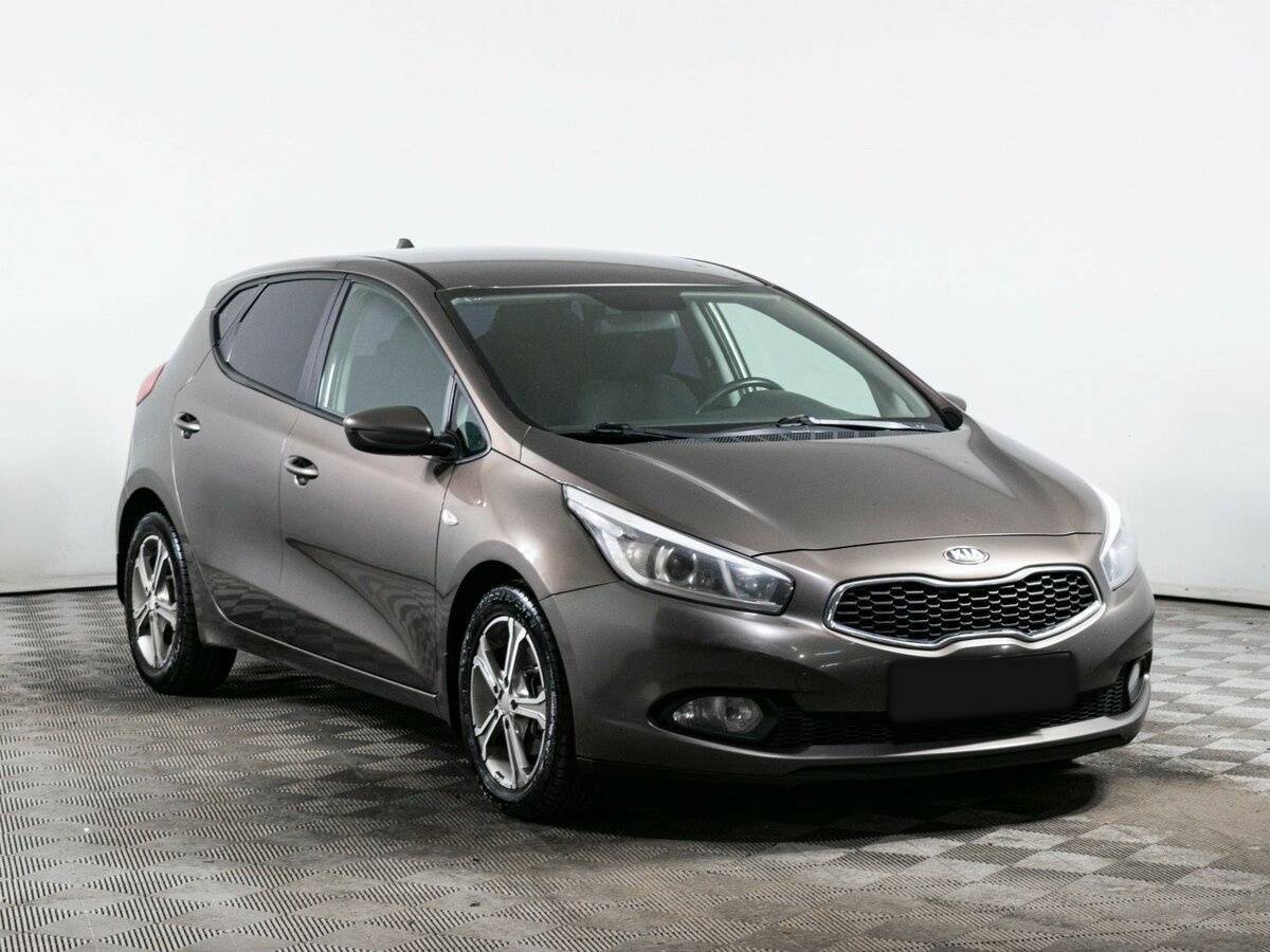 Купить Kia Ceed с пробегом. Фото: #2