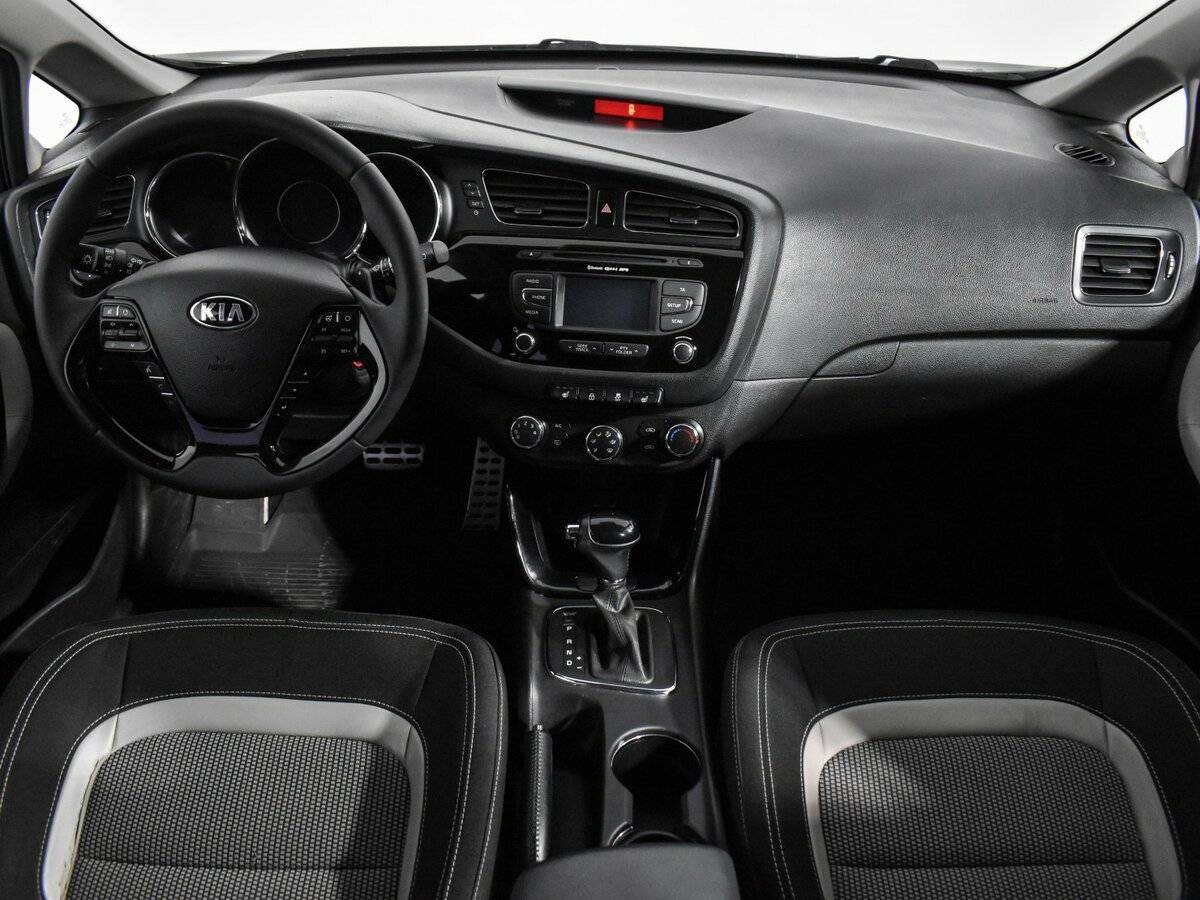 Купить Kia Ceed с пробегом. Фото: #13