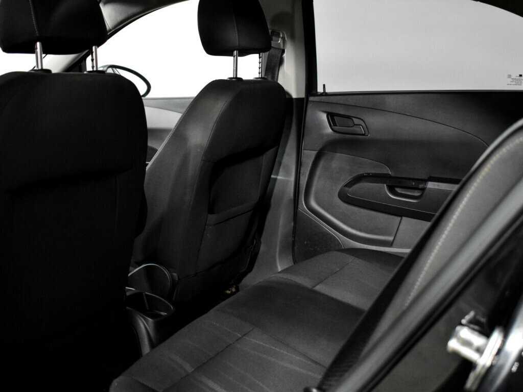 Купить Chevrolet Aveo с пробегом. Фото: #13