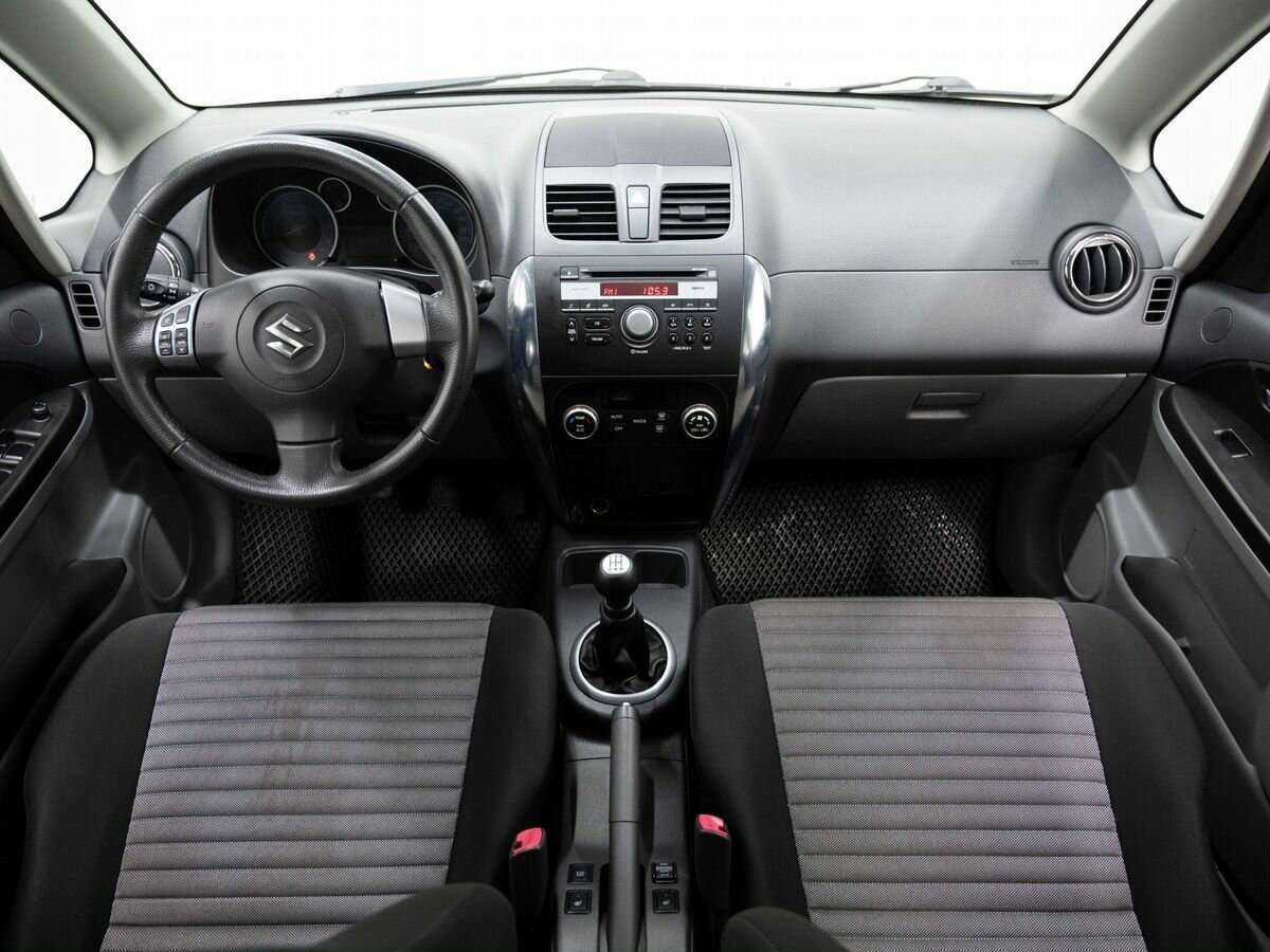 Купить Suzuki SX4 с пробегом. Фото: #11