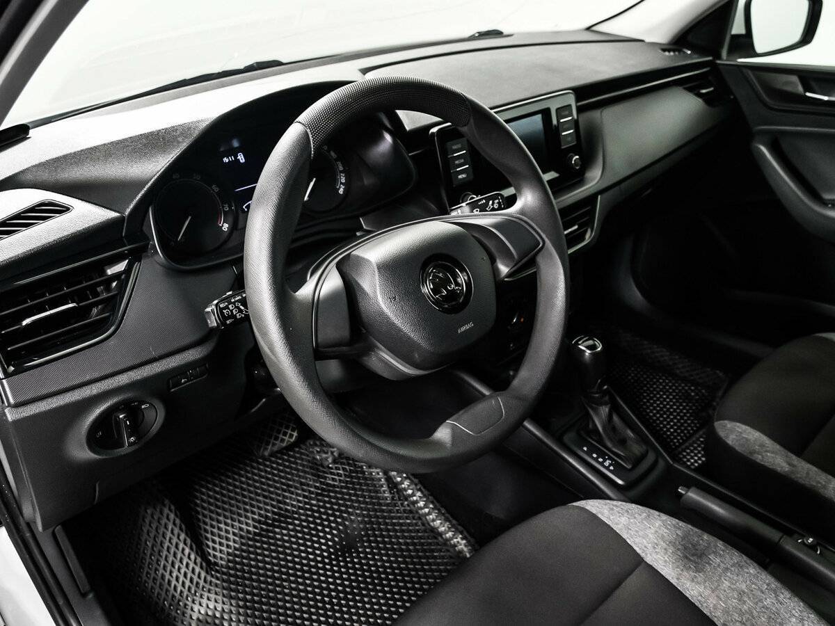 Купить Skoda Rapid с пробегом. Фото: #12