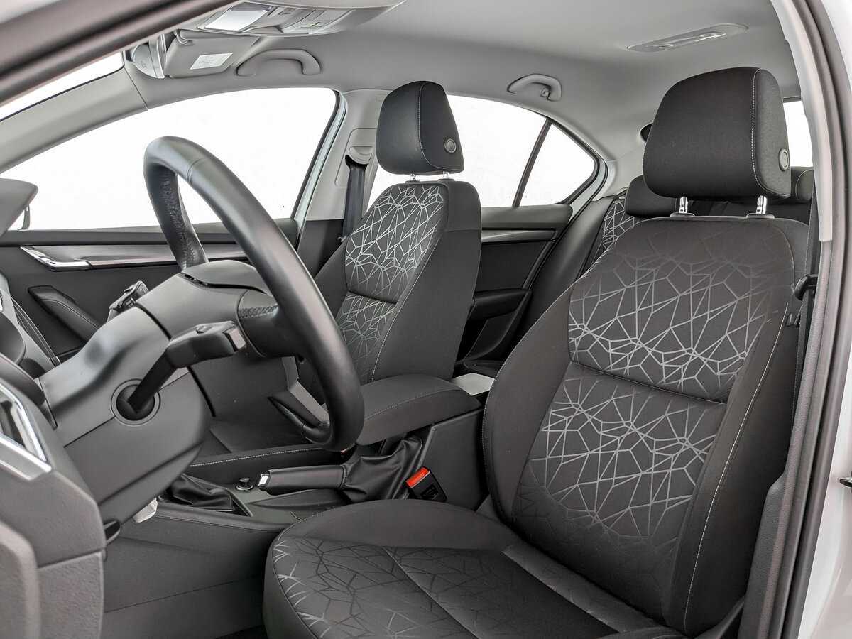 Купить Skoda Octavia с пробегом. Фото: #15