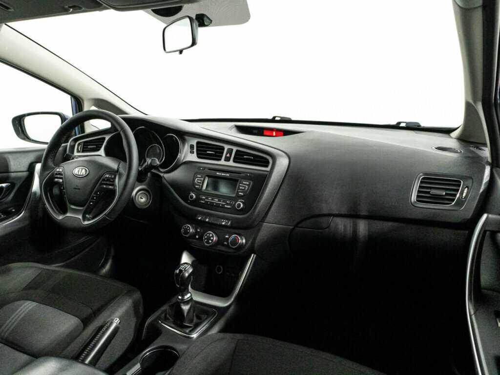Купить Kia Ceed с пробегом. Фото: #8