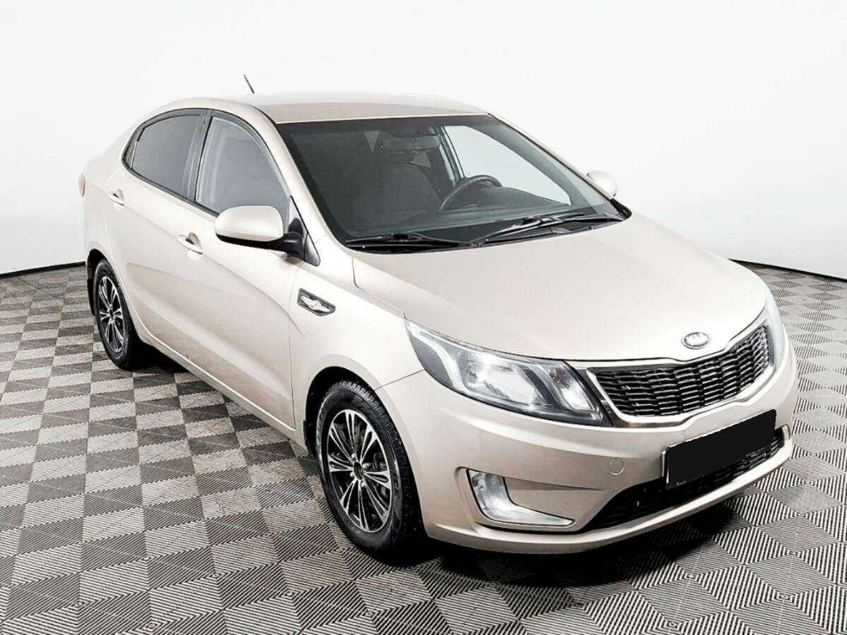 Купить Kia Rio с пробегом. Фото: #2