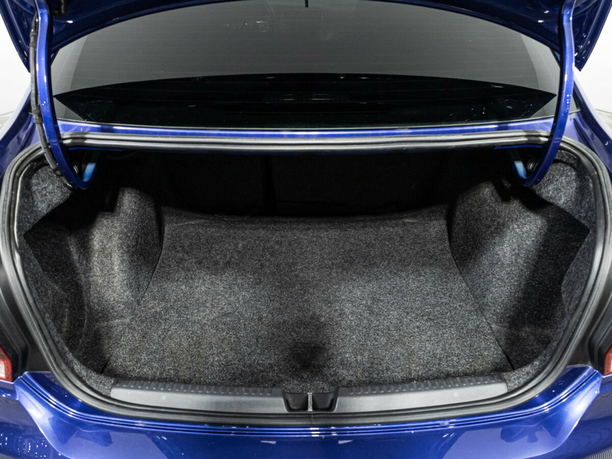 Купить Volkswagen Polo с пробегом. Фото: #16