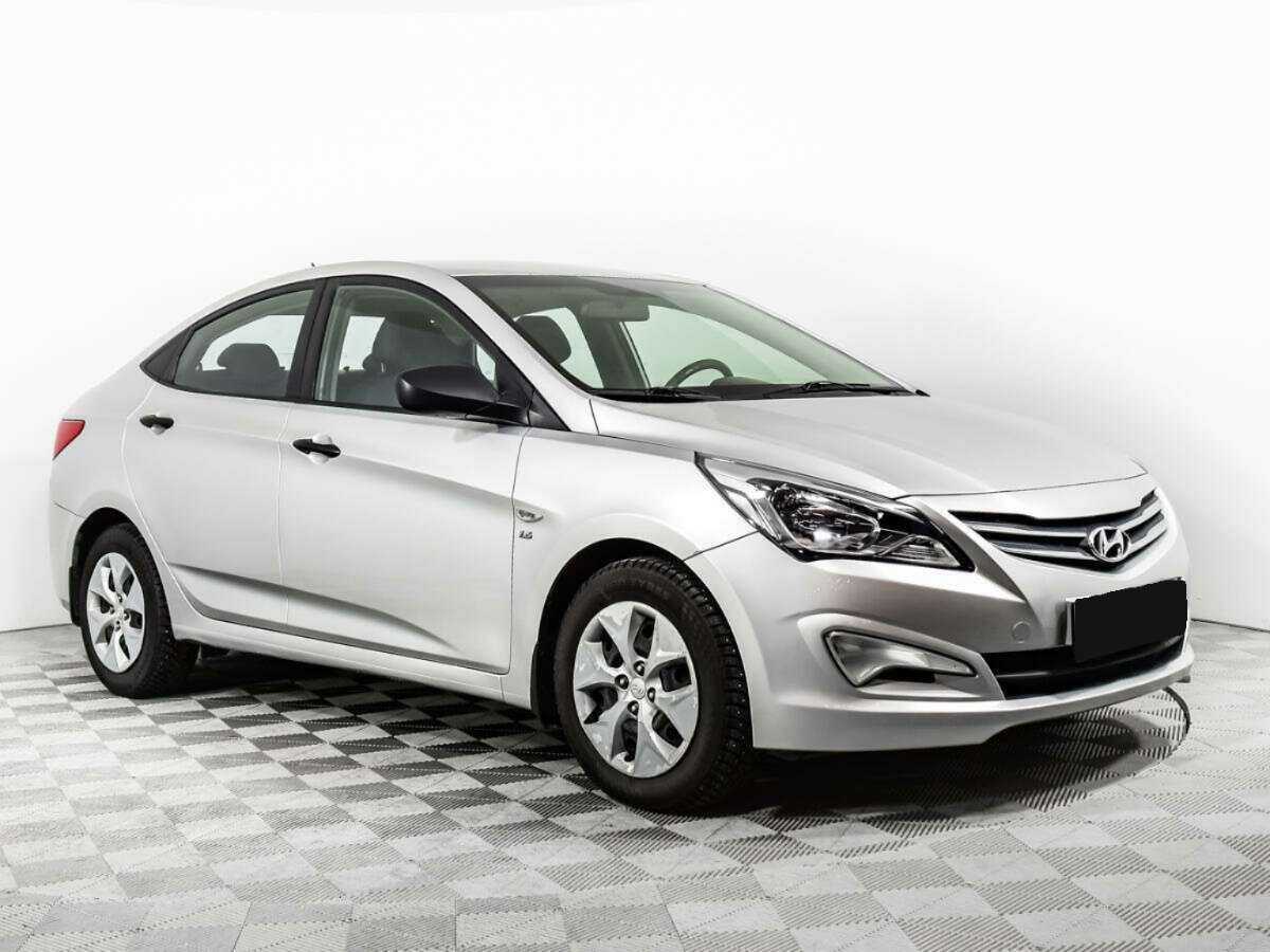 Купить Hyundai Solaris с пробегом. Фото: #2