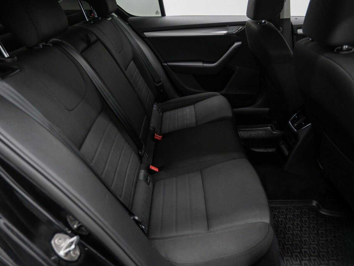 Купить Skoda Octavia с пробегом. Фото: #8