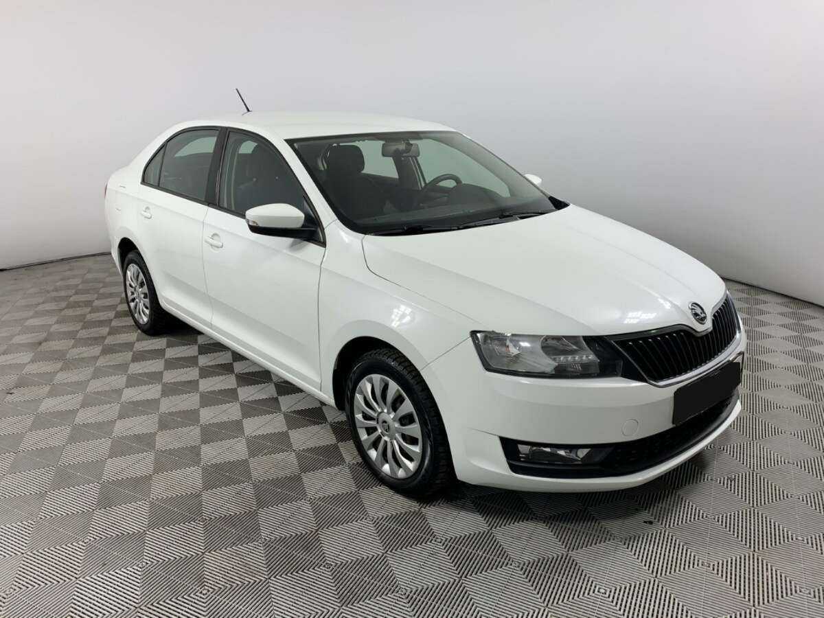 Купить Skoda Rapid с пробегом. Фото: #2