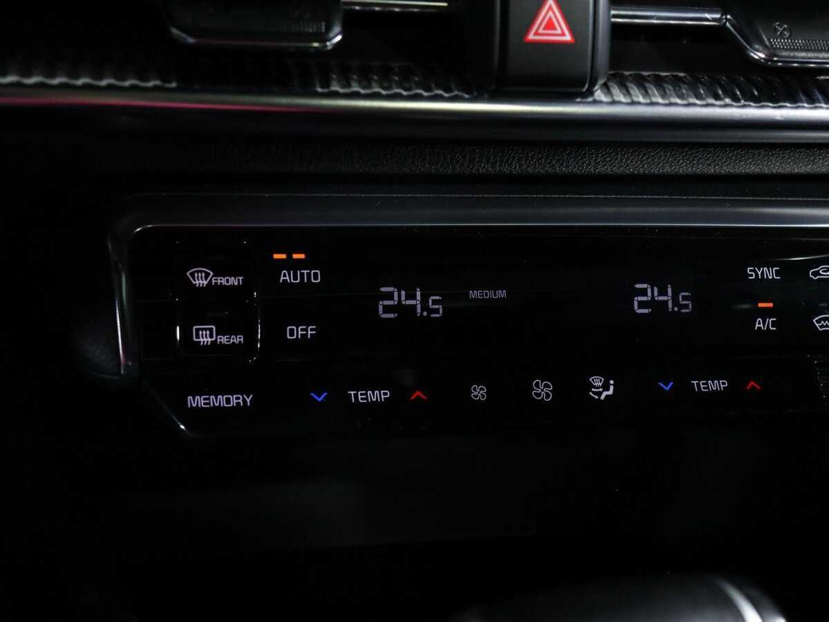 Купить Kia K5 с пробегом. Фото: #25