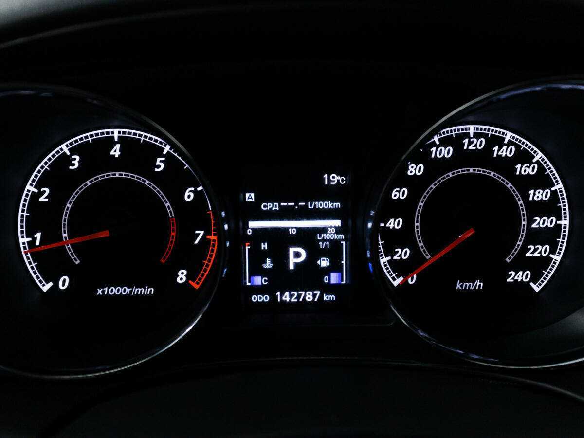 Купить Mitsubishi ASX с пробегом. Фото: #11