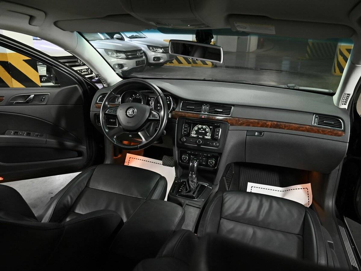 Купить Skoda Superb с пробегом. Фото: #11
