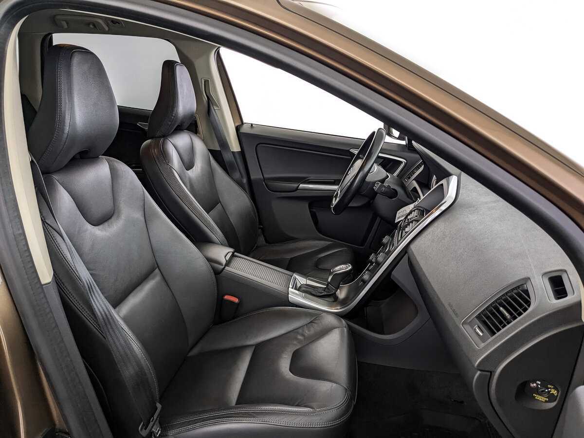 Купить Volvo XC60 с пробегом. Фото: #19