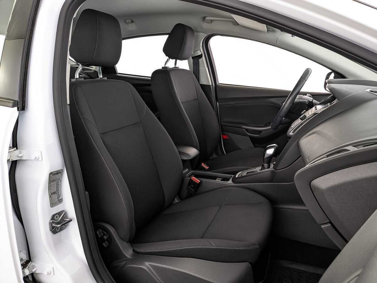 Купить Ford Focus с пробегом. Фото: #21