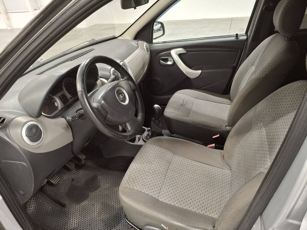 Купить Lada (ВАЗ) Largus с пробегом. Фото: #15