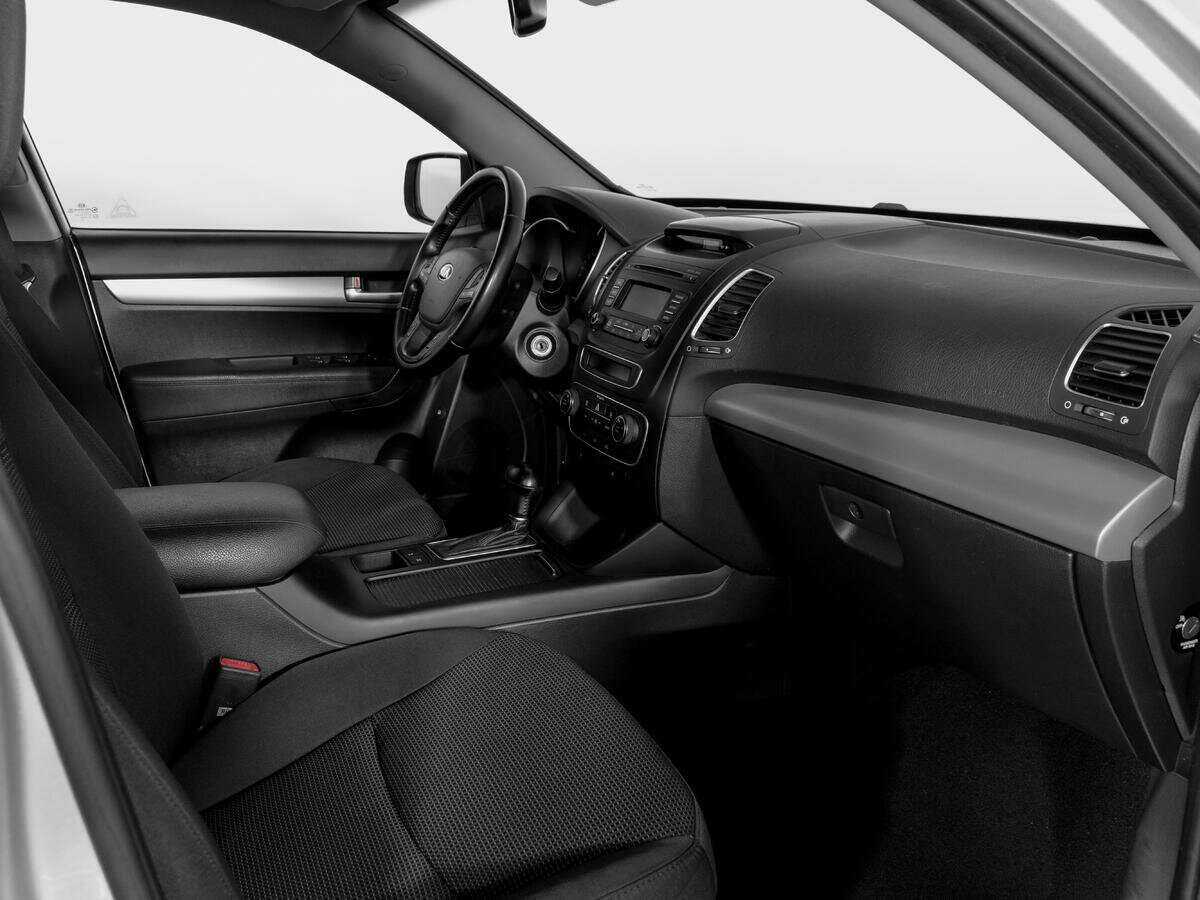 Купить Kia Sorento с пробегом. Фото: #8