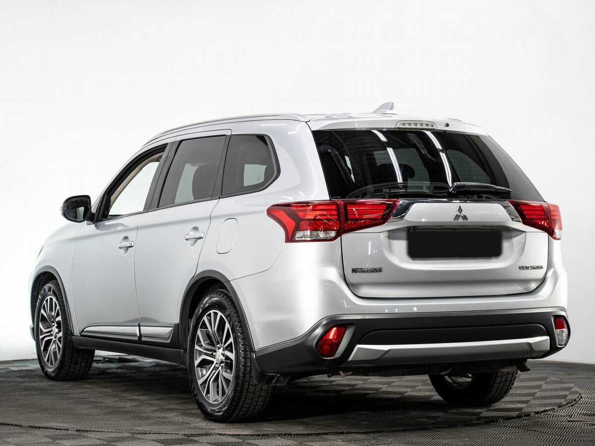 Купить Mitsubishi Outlander с пробегом. Фото: #5