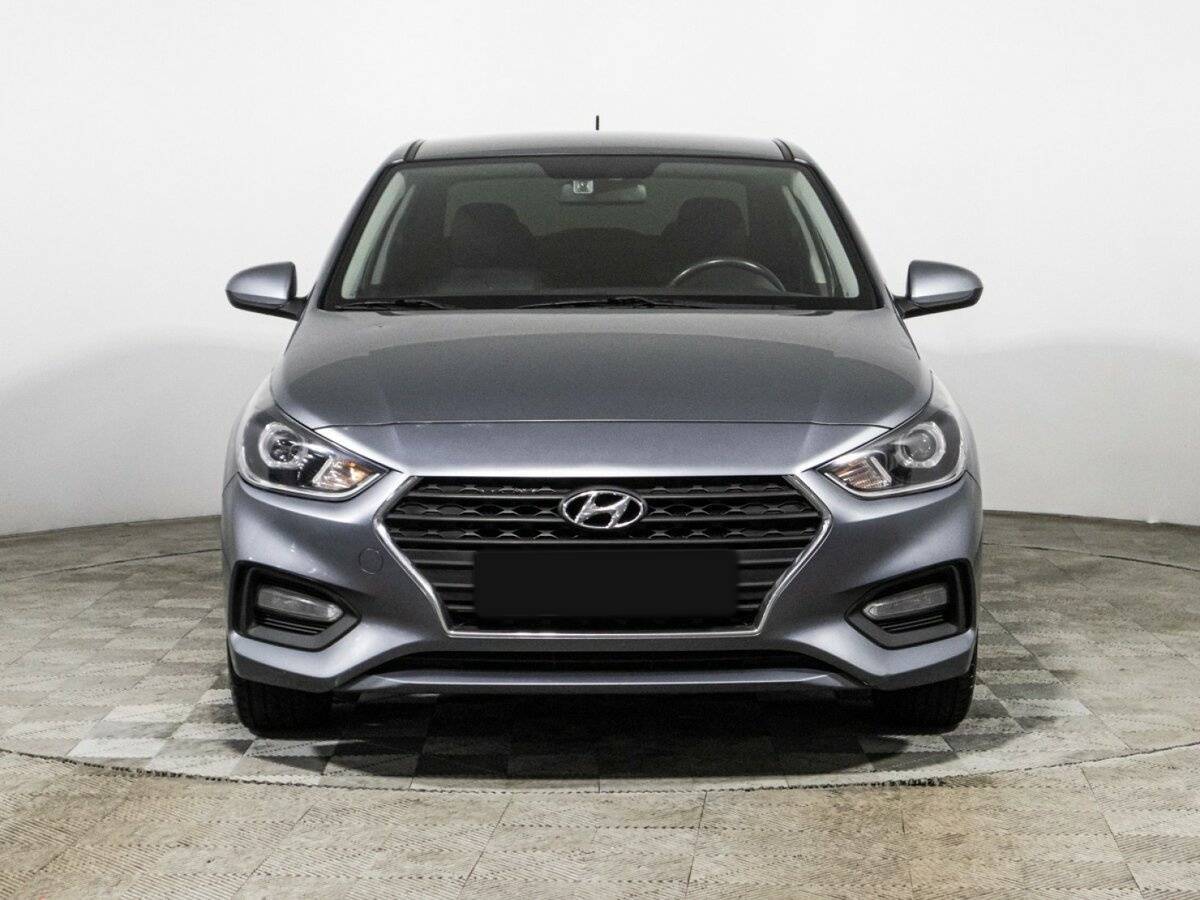Купить Hyundai Solaris с пробегом. Фото: #1