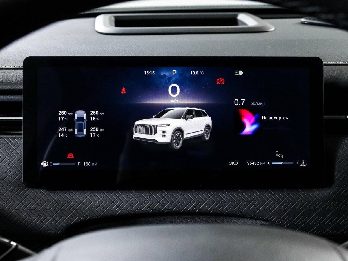 Купить Jaecoo J7 с пробегом. Фото: #9