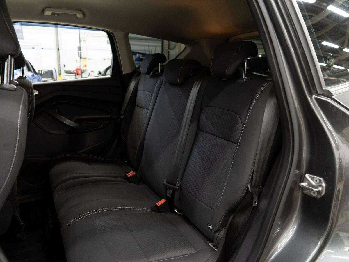 Купить Ford Kuga с пробегом. Фото: #6