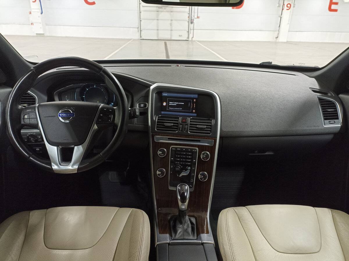 Купить Volvo XC60 с пробегом. Фото: #13