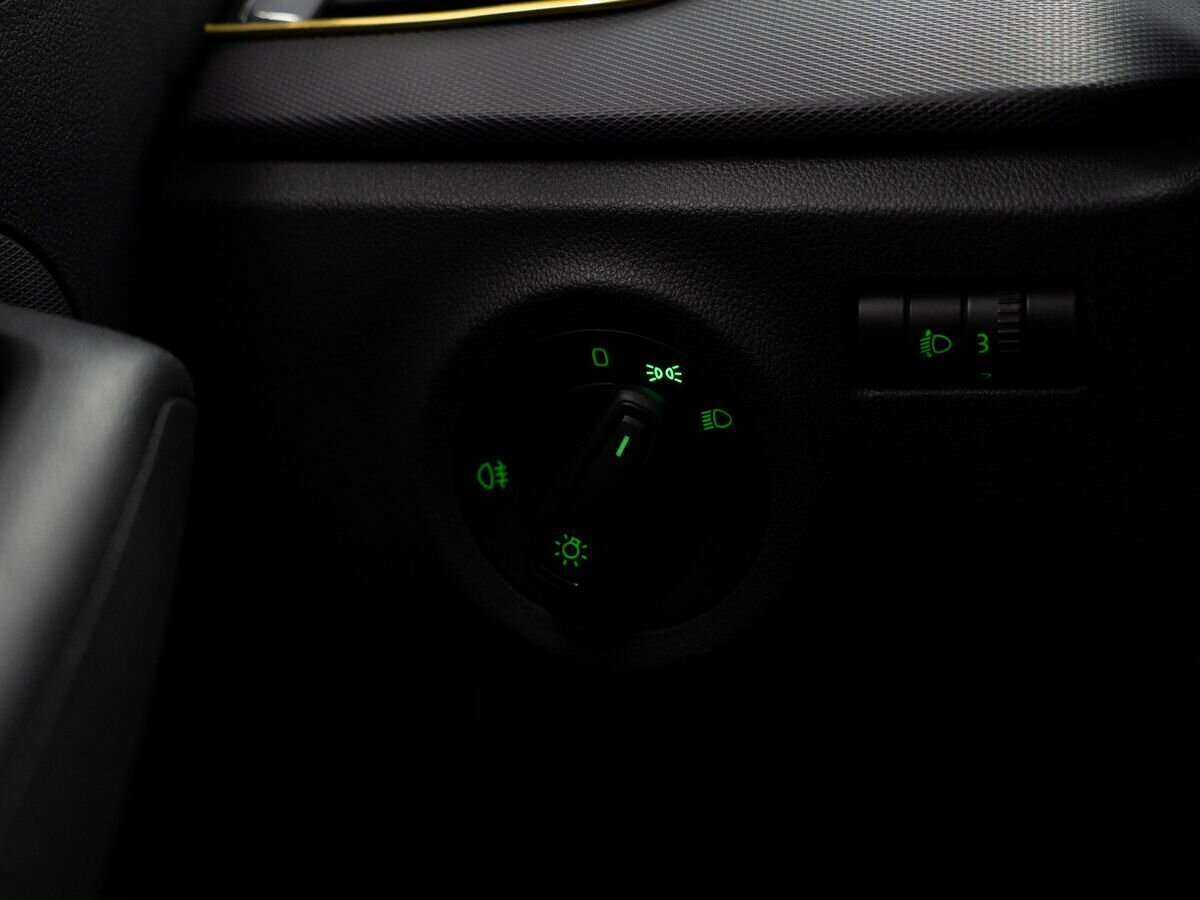 Купить Skoda Rapid с пробегом. Фото: #15