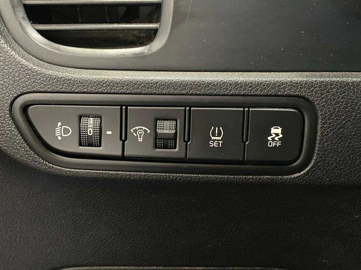 Купить Kia Rio с пробегом. Фото: #15