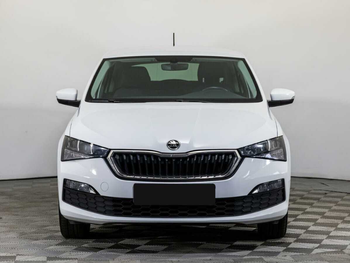 Купить Skoda Rapid с пробегом. Фото: #1