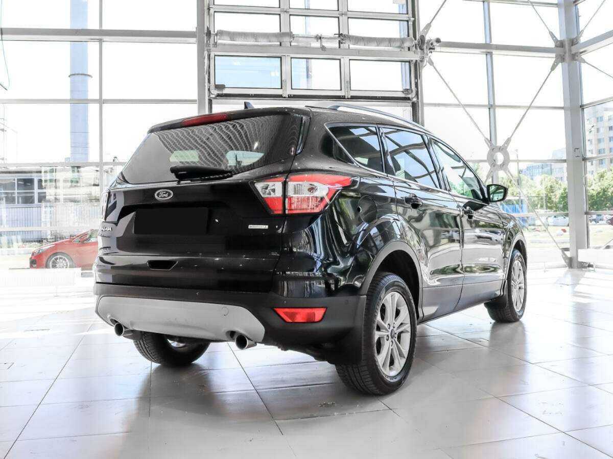 Купить Ford Kuga с пробегом. Фото: #4