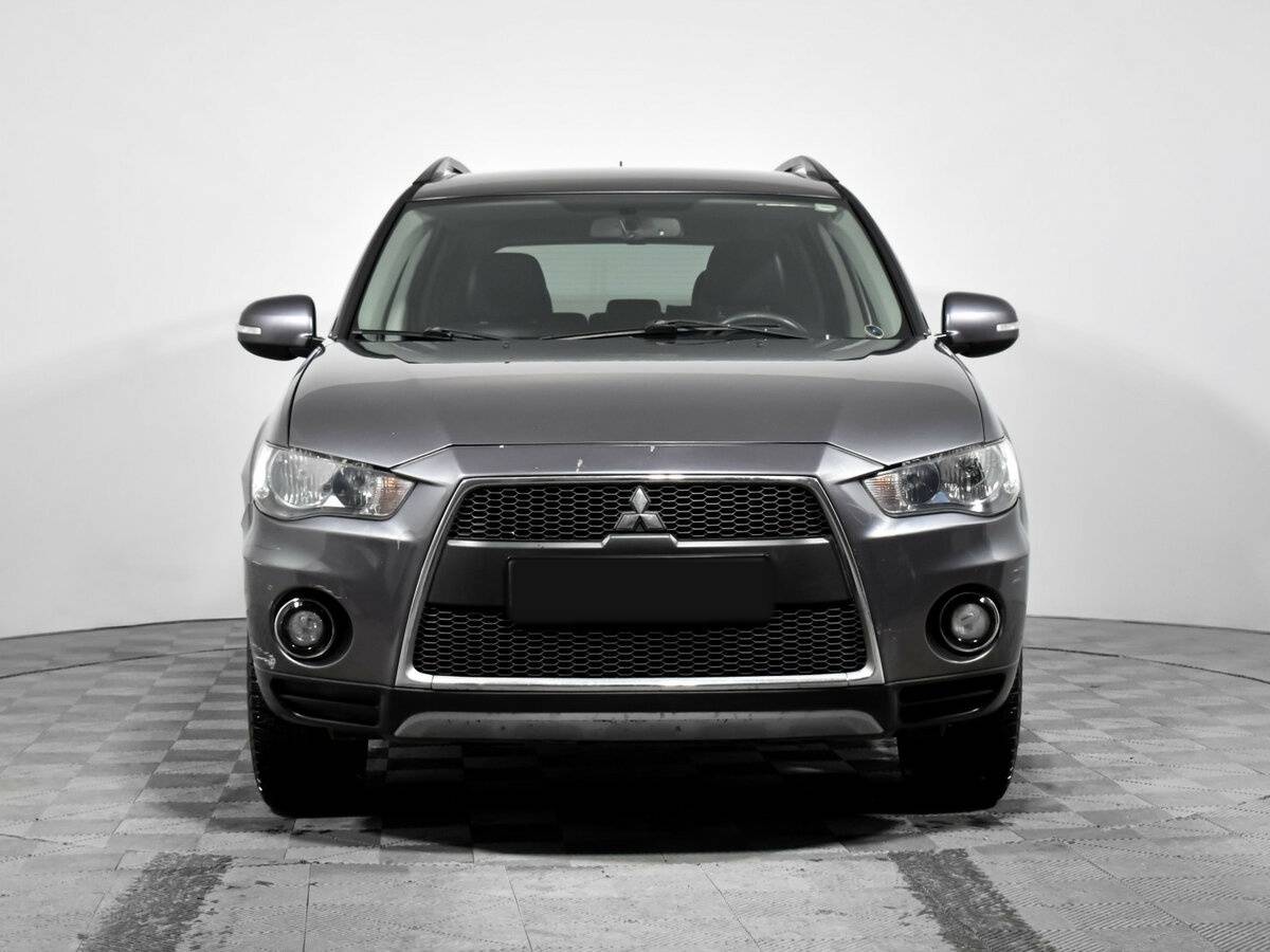 Купить Mitsubishi Outlander с пробегом. Фото: #1