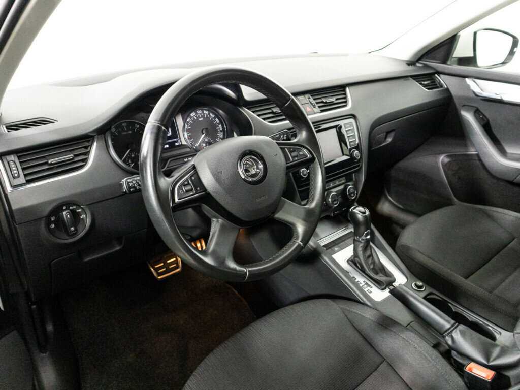Купить Skoda Octavia с пробегом. Фото: #10