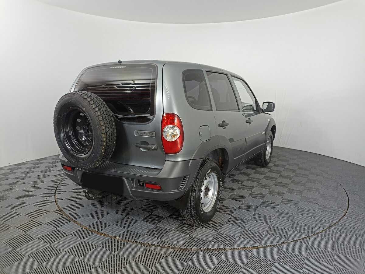 Купить Chevrolet Niva с пробегом. Фото: #4