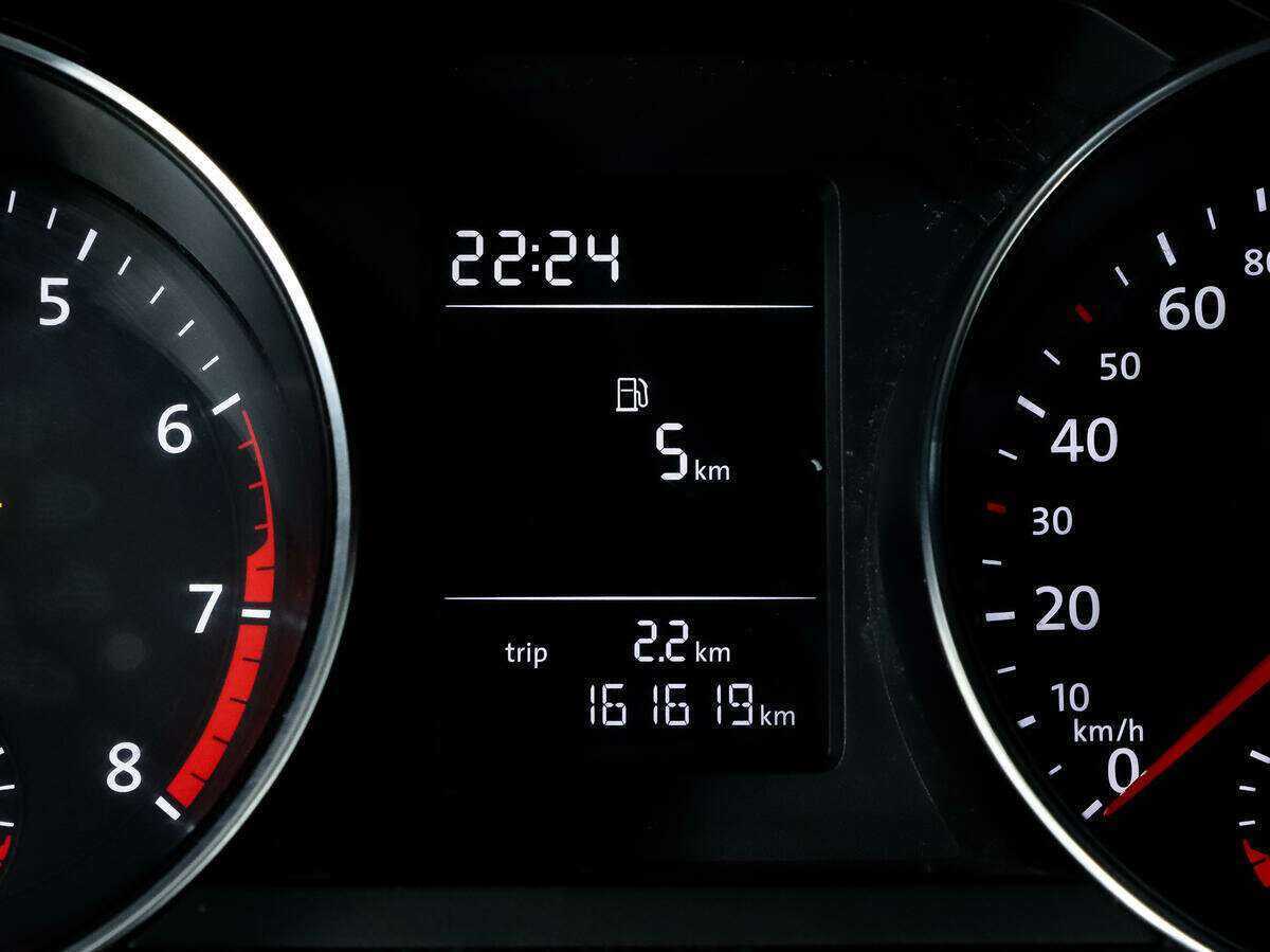 Купить Volkswagen Jetta с пробегом. Фото: #13