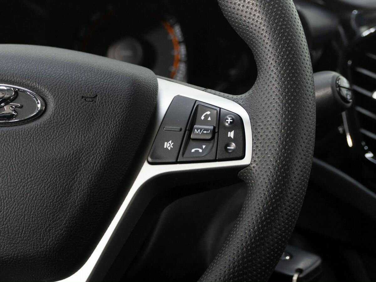 Купить Lada (ВАЗ) Vesta с пробегом. Фото: #14