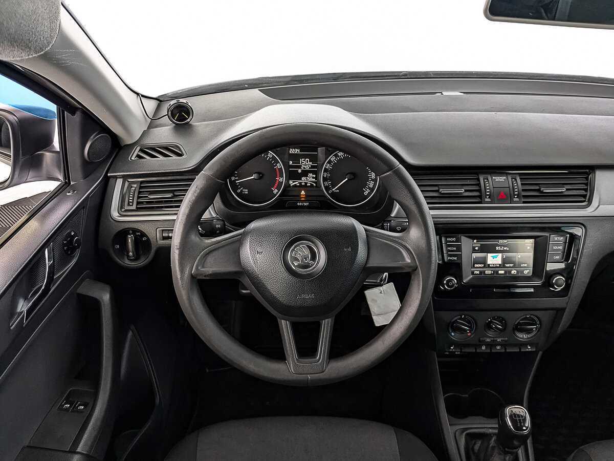 Купить Skoda Rapid с пробегом. Фото: #20