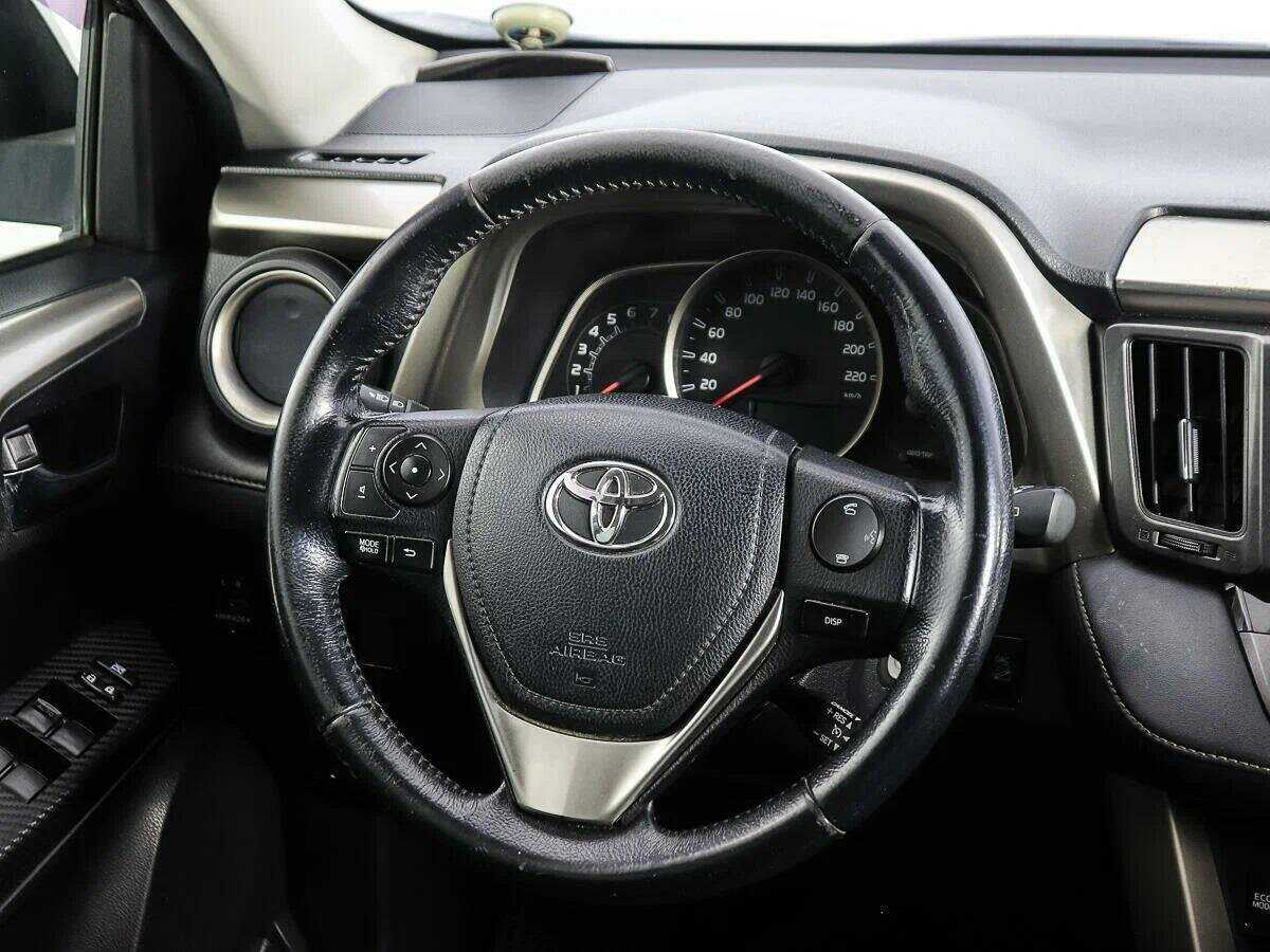 Купить Toyota RAV4 с пробегом. Фото: #14