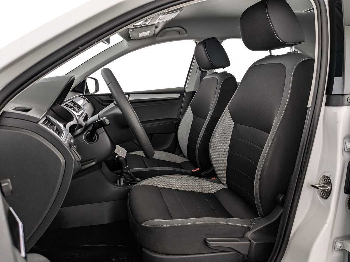 Купить Skoda Rapid с пробегом. Фото: #15