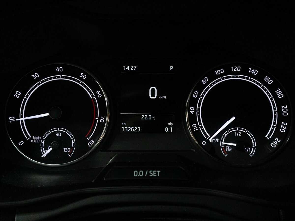 Купить Skoda Rapid с пробегом. Фото: #11