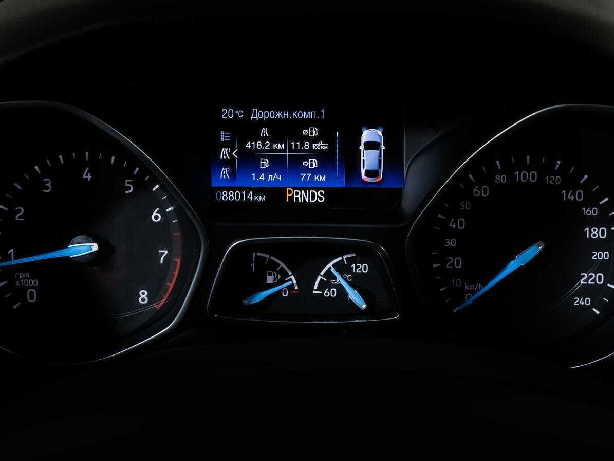 Купить Ford Focus с пробегом. Фото: #18
