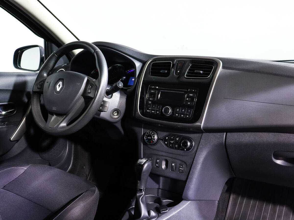 Купить Renault Sandero с пробегом. Фото: #8