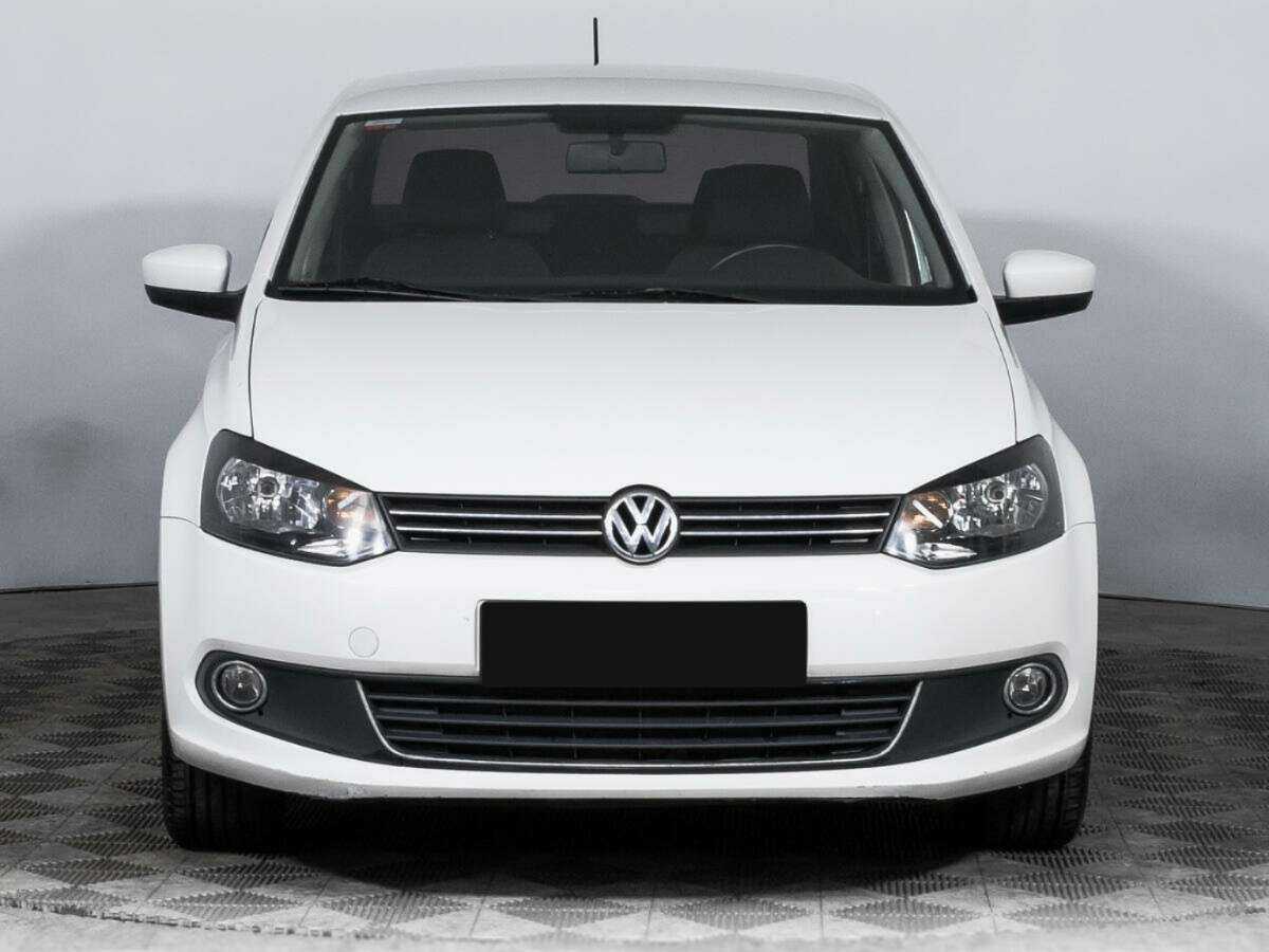 Купить Volkswagen Polo с пробегом. Фото: #1