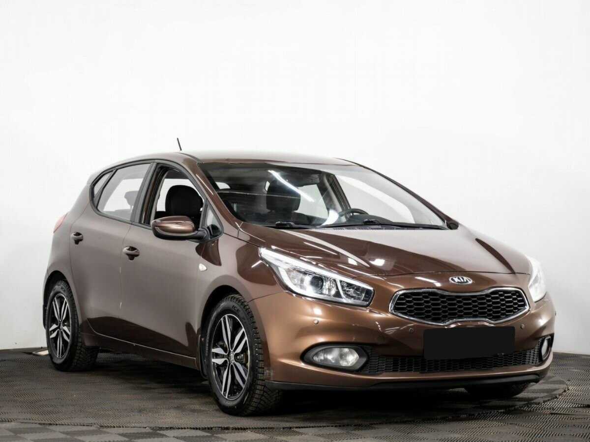 Купить Kia Ceed с пробегом. Фото: #2