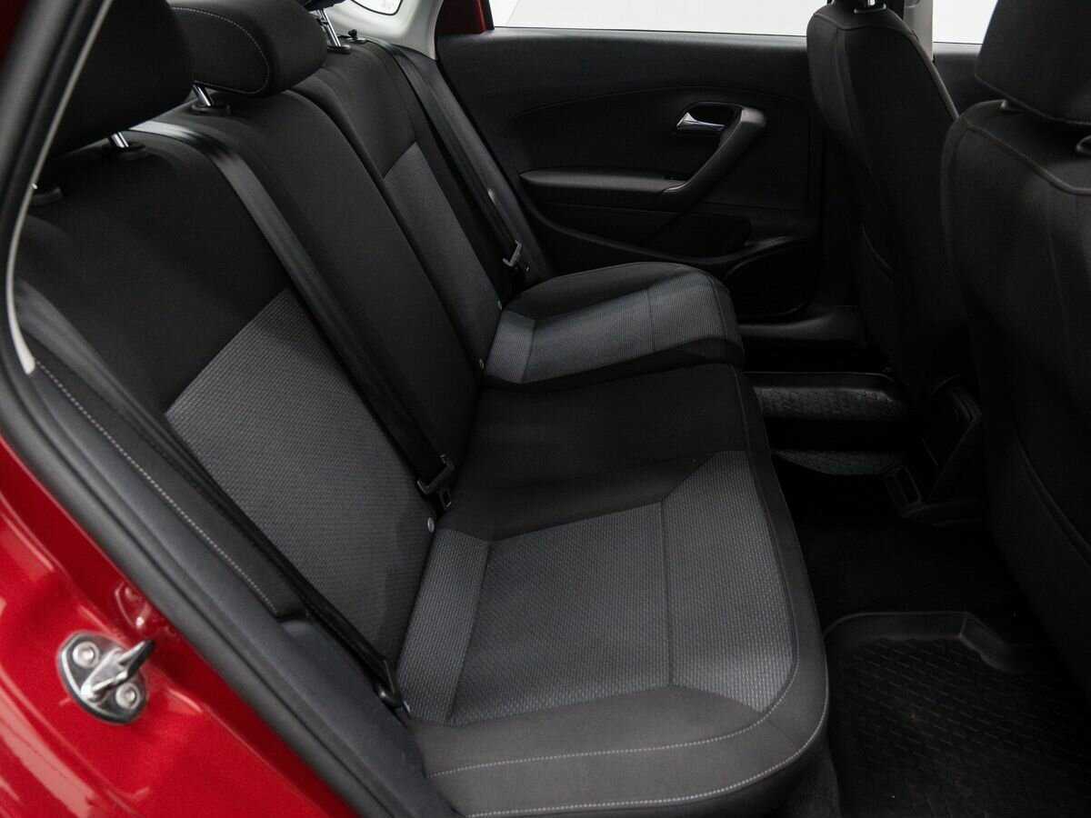 Купить Volkswagen Polo с пробегом. Фото: #6