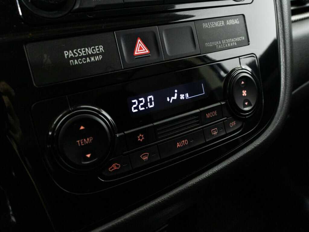 Купить Mitsubishi Outlander с пробегом. Фото: #12